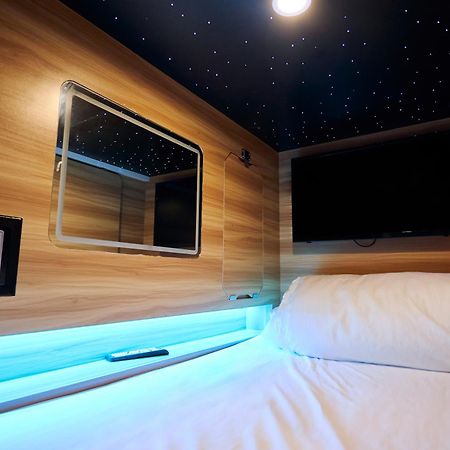 Capsule Hotel モントリオール エクステリア 写真