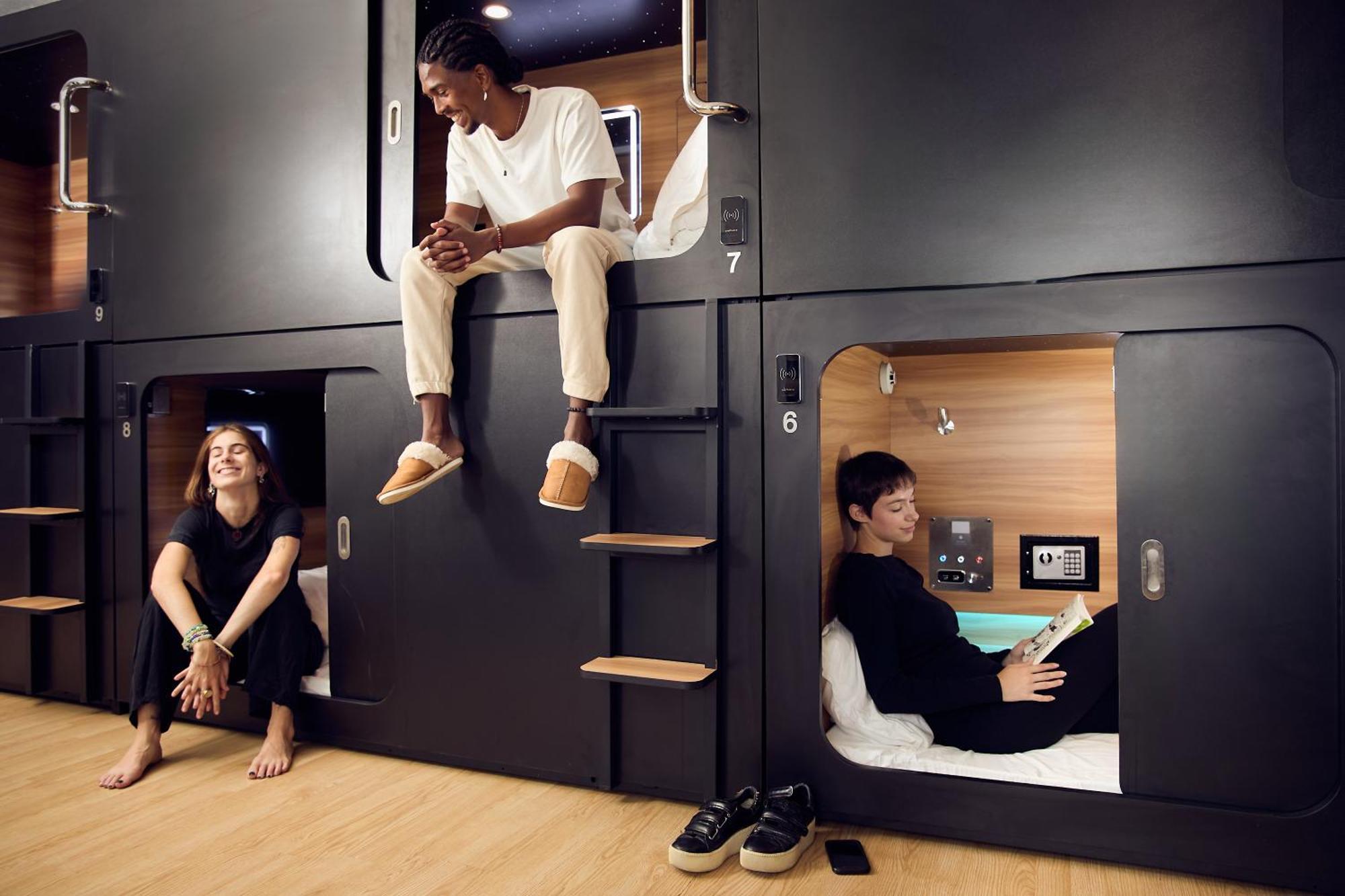 Capsule Hotel モントリオール エクステリア 写真